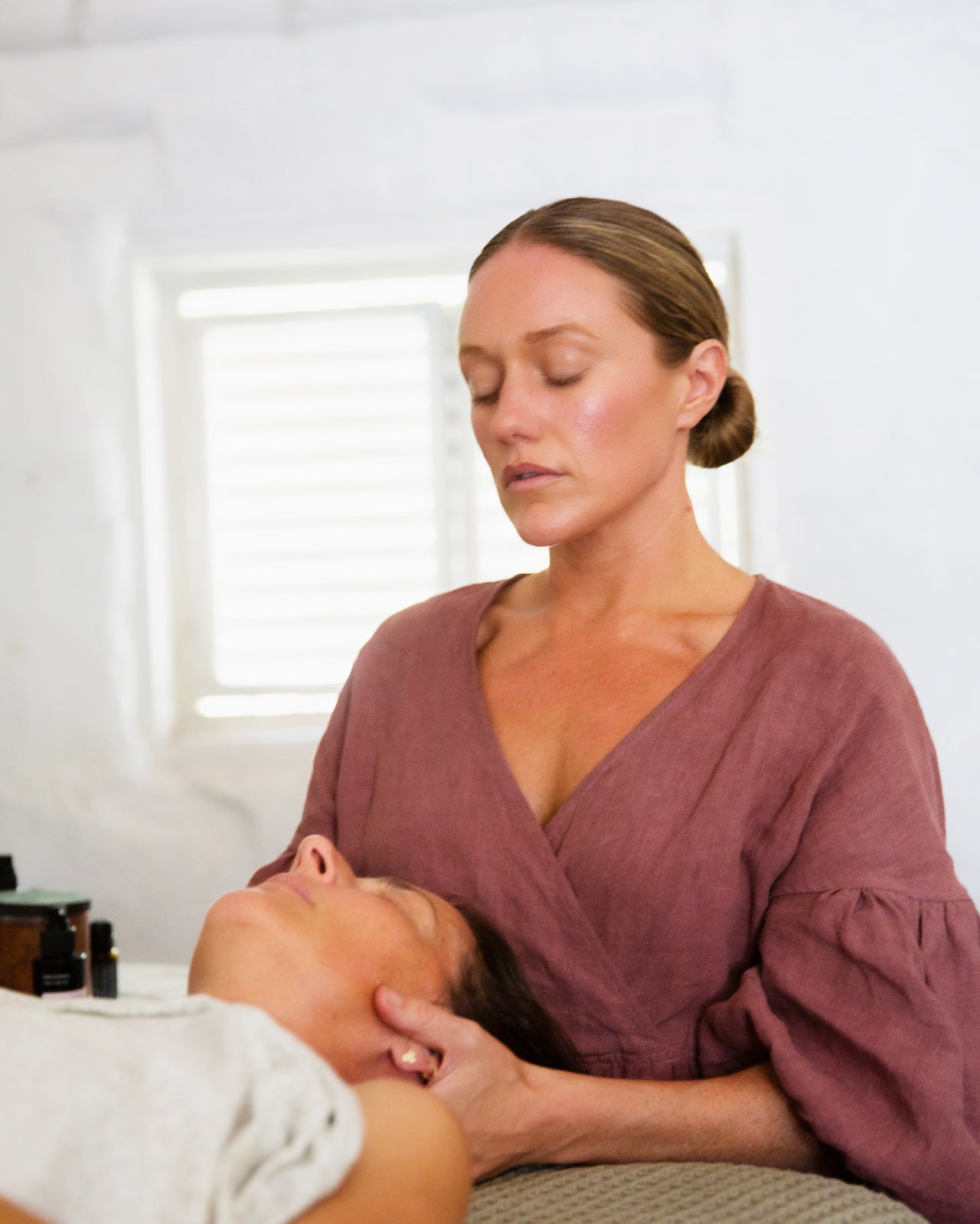 Sculptural Face Lifting with Abi